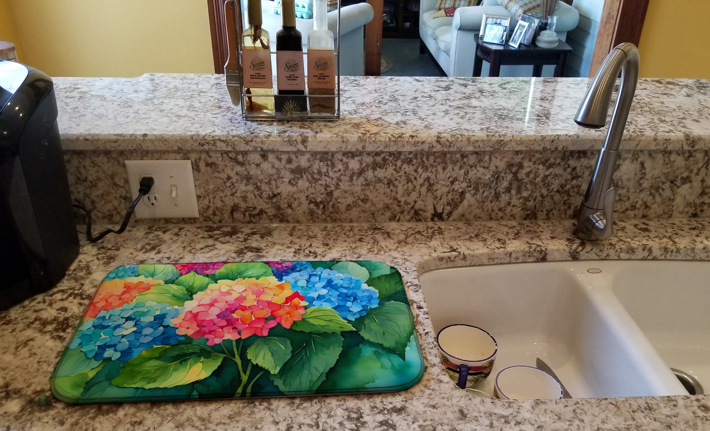 Hydrangeas in Watercolor Dish Drying Mat