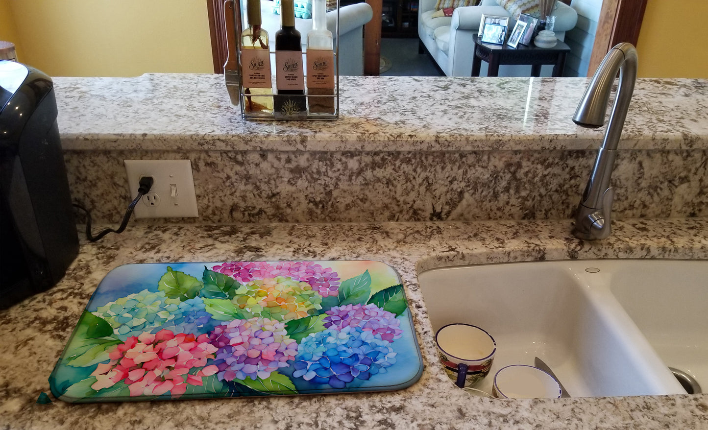 Hydrangeas in Watercolor Dish Drying Mat