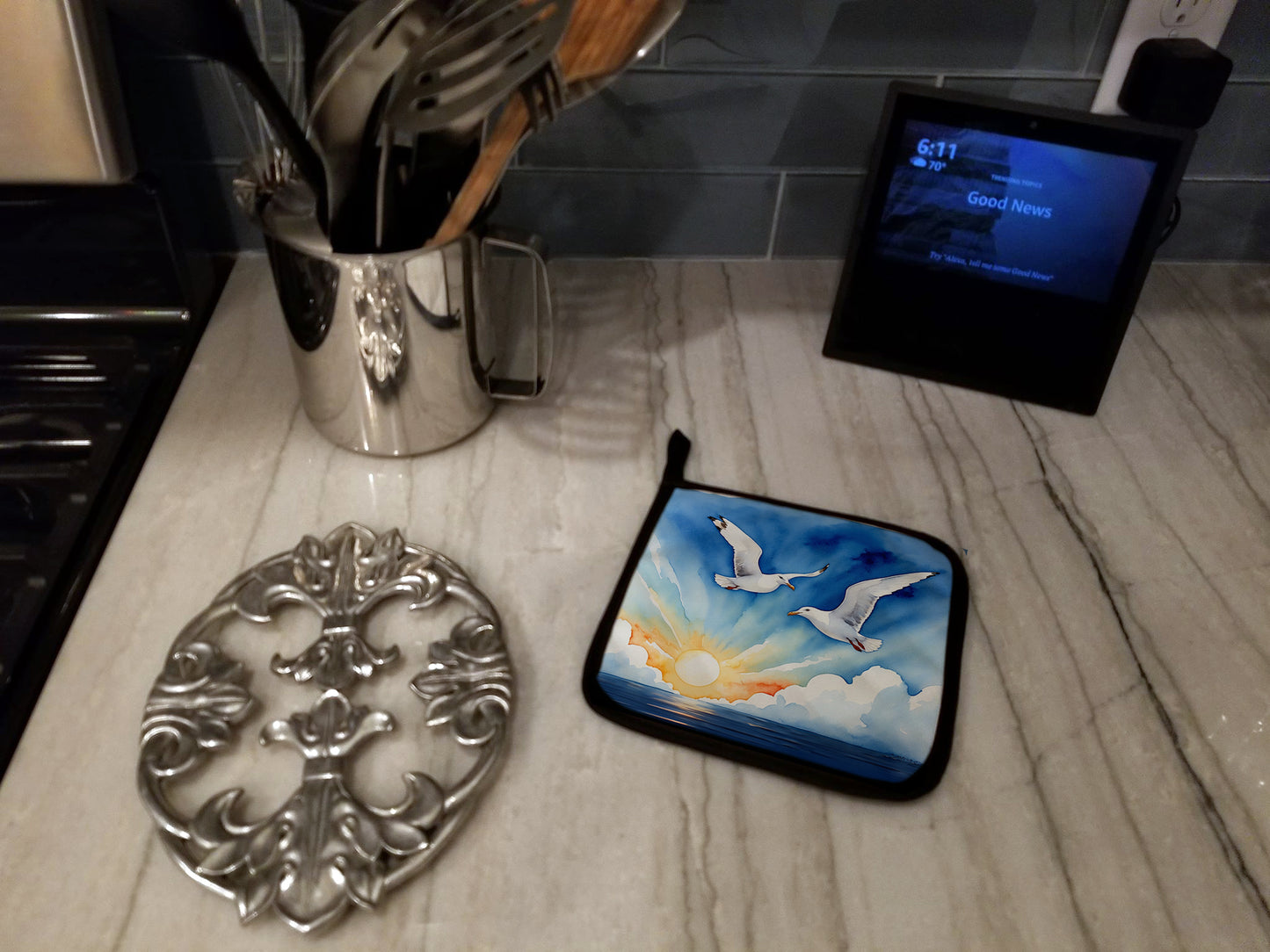Gulls Soaring High Pair of Pot Holders