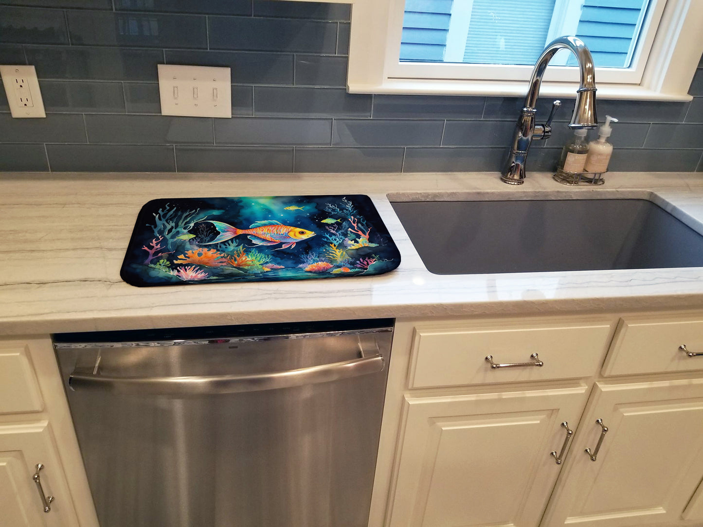 Bioluminescent Fish Dish Drying Mat